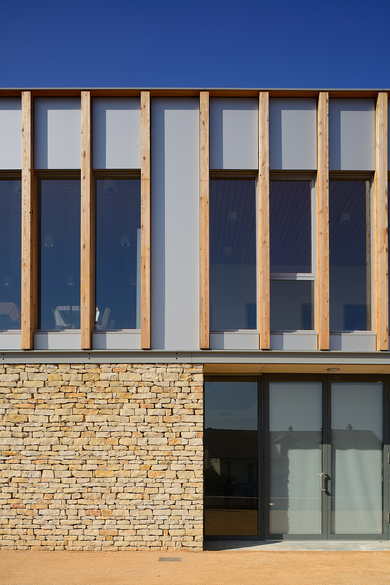 Salle associative Anse (Atelier Régis Gachon Architecte)